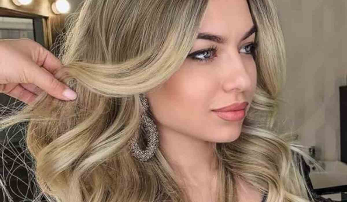 Sandy Blonde Hair Color