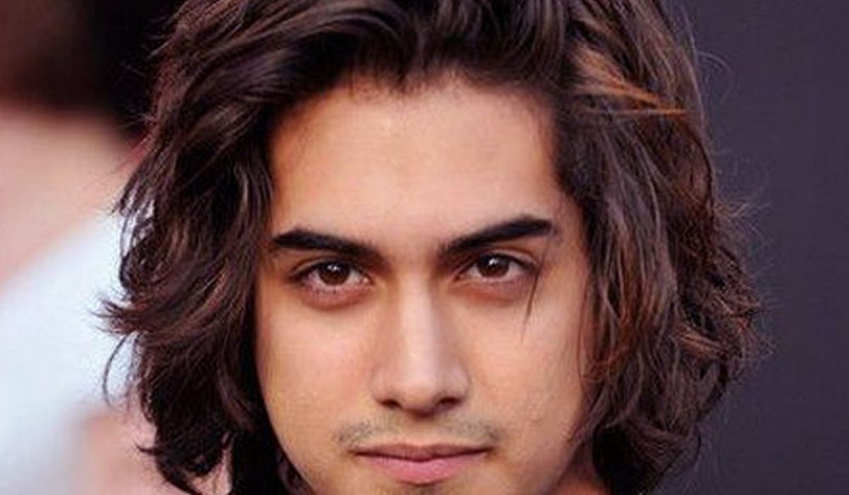 Long Hairstyles For.Men With Thick Hair